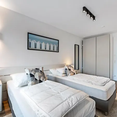 Strandduene Rosenhagen Bei Travemuende Dassow